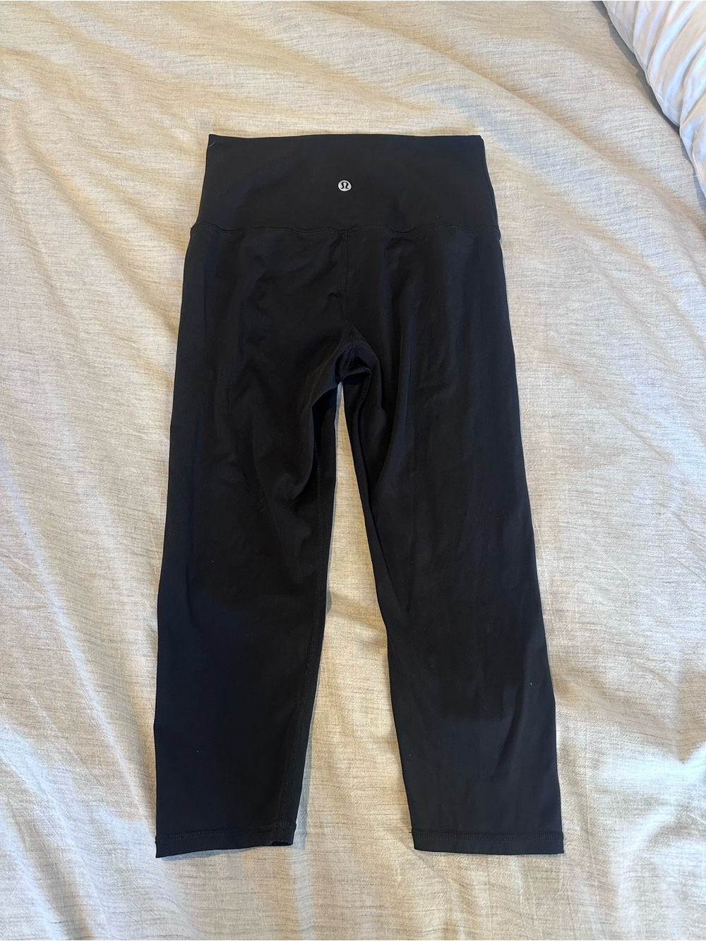 lululemon athletica Black Capri Athletic Leggings